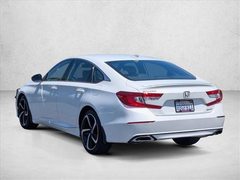 Used 2018 Honda Accord Sport image 8