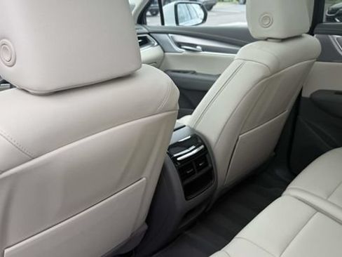 Certified 2024 Cadillac XT5 Premium Luxury AWD/4WD image 28