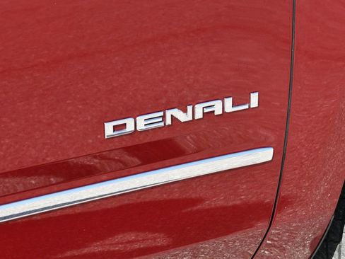 Used 2016 GMC Yukon Denali w/ Open Road Package image 39