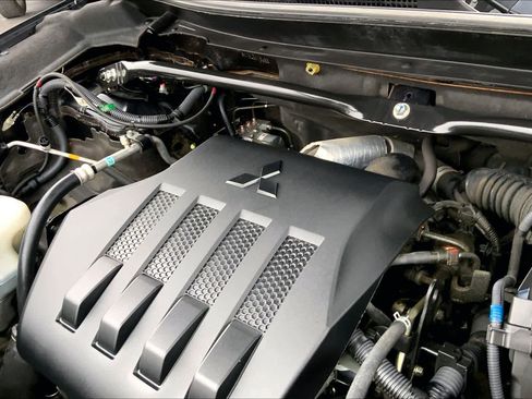 Used 2020 Mitsubishi Eclipse Cross SE image 27