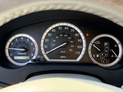 Used 2005 Toyota Sienna CE image 7