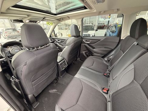 Certified 2023 Subaru Forester Premium image 30