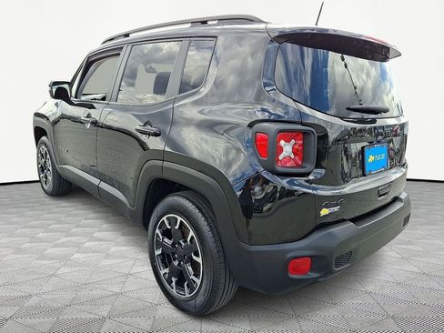 Used 2023 Jeep Renegade Latitude image 5