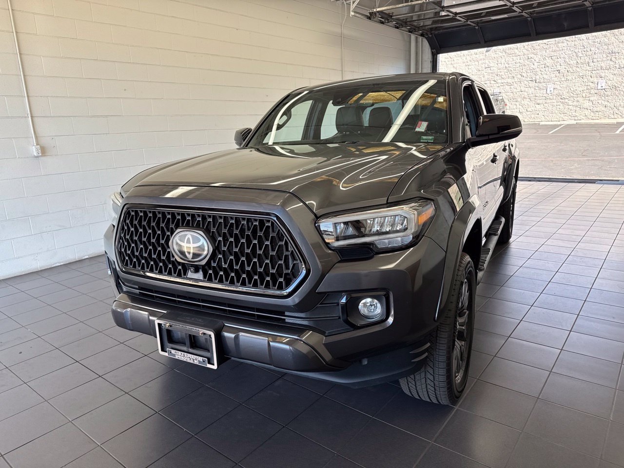 Certified 2021 Toyota Tacoma Limited w/ Nightshade Package AWD/4WD image 3