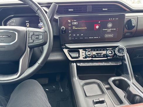 Used 2024 GMC Sierra 2500 Denali Ultimate image 22