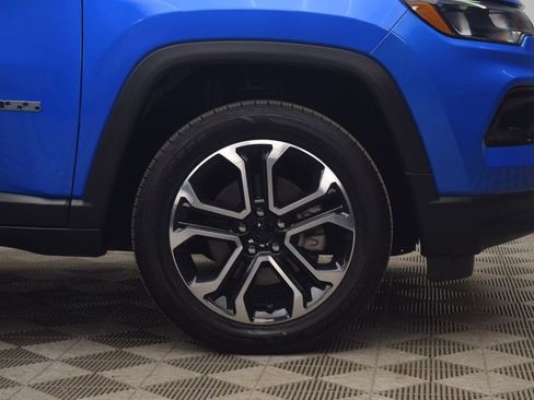 Used 2022 Jeep Compass Limited image 31