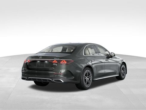 New 2026 Mercedes-Benz E 350 4MATIC Sedan image 24