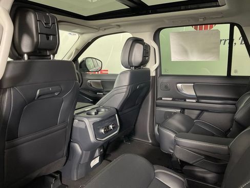 New 2027 Ford Expedition Platinum w/ Driver's Package AWD/4WD image 15