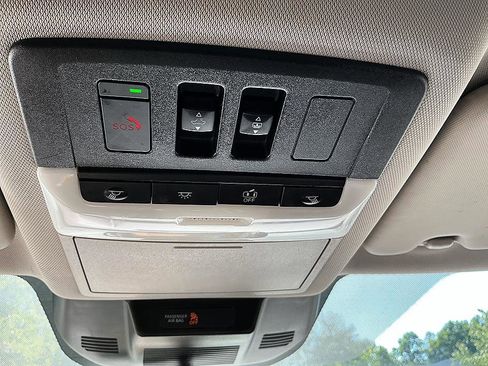 Used 2021 Nissan Rogue SV w/ Premium Package FWD image 20