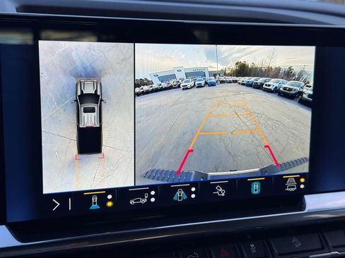 Used 2024 Chevrolet Silverado 3500 High Country w/ High Country Premium Package image 12