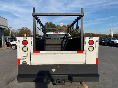 Used 2013 Chevrolet Silverado 3500 W/T image 3