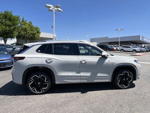 New 2025 Volkswagen Tiguan SEL R-Line image 27