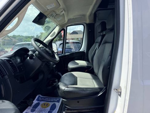Used 2023 RAM ProMaster 2500 FWD image 13