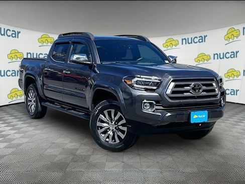 Used 2022 Toyota Tacoma Limited AWD/4WD image 1