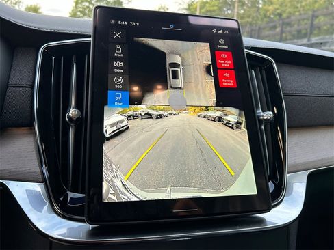 New 2026 Volvo XC90 B6 Plus w/ Protection Package Premier image 17