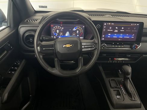 Used 2024 Chevrolet Colorado W/T image 30