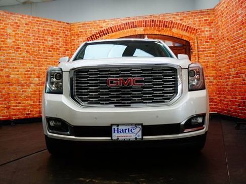 Used 2019 GMC Yukon Denali w/ Denali Ultimate Package AWD/4WD image 2