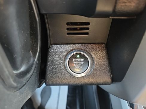 Used 2018 Ford F250 Lariat w/ Lariat Ultimate Package image 31