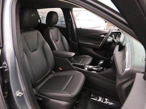 Used 2024 Buick Encore GX Sport Touring image 23