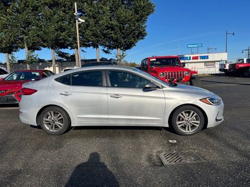 Used 2018 Hyundai Elantra SEL w/ Cargo Package image 7
