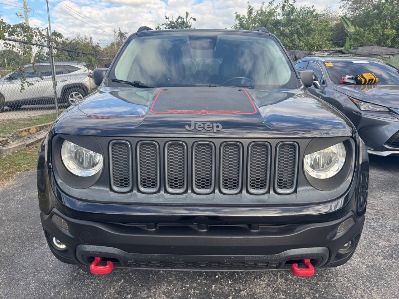 Used 2016 Jeep Renegade Trailhawk w/ Premium Trailhawk Package AWD/4WD image 6