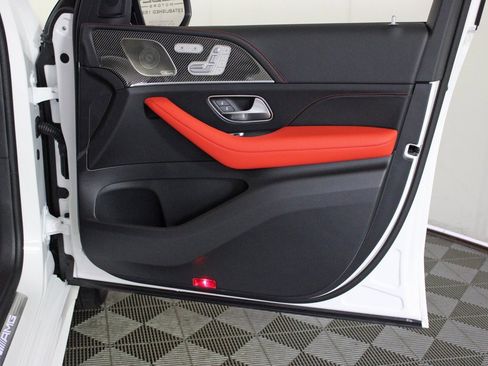 Certified 2026 Mercedes-Benz GLE 53 AMG 4MATIC image 32