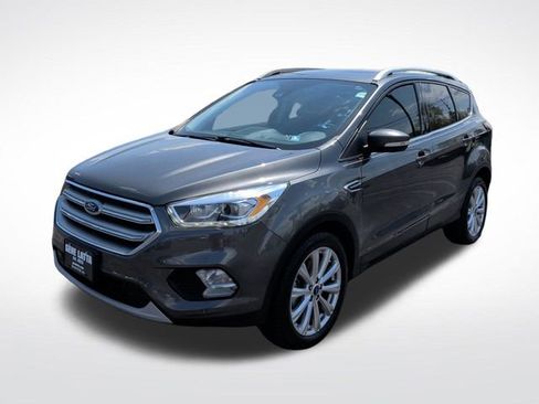 Certified 2017 Ford Escape Titanium w/ Equipment Group 301A FWD image 3