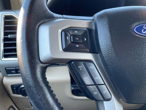 Used 2018 Ford F250 Lariat w/ Chrome Package image 18