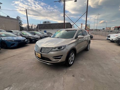 Used 2015 Lincoln MKC AWD image 3