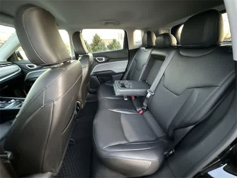 Used 2022 Jeep Compass Latitude w/ Convenience Group image 19