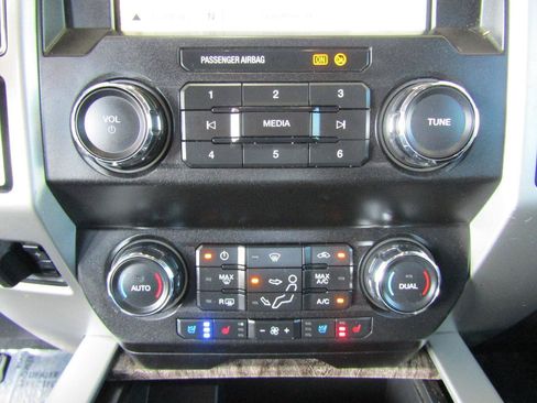 Used 2019 Ford F250 Lariat w/ Chrome Package AWD/4WD image 18