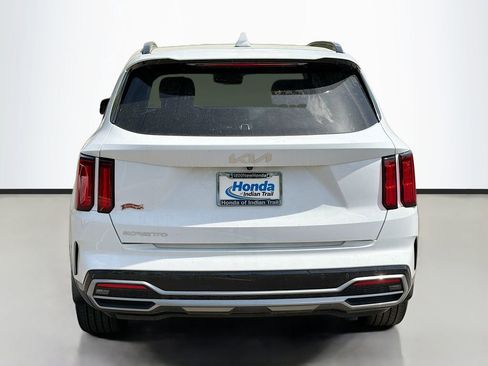 Used 2023 Kia Sorento SX FWD image 5