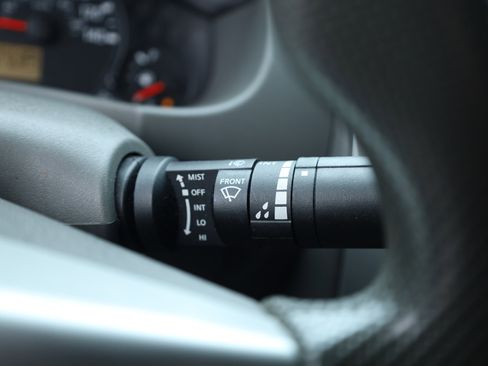 Used 2020 Nissan Frontier SV image 25