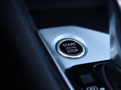 Used 2025 Nissan Altima 2.5 SV image 17