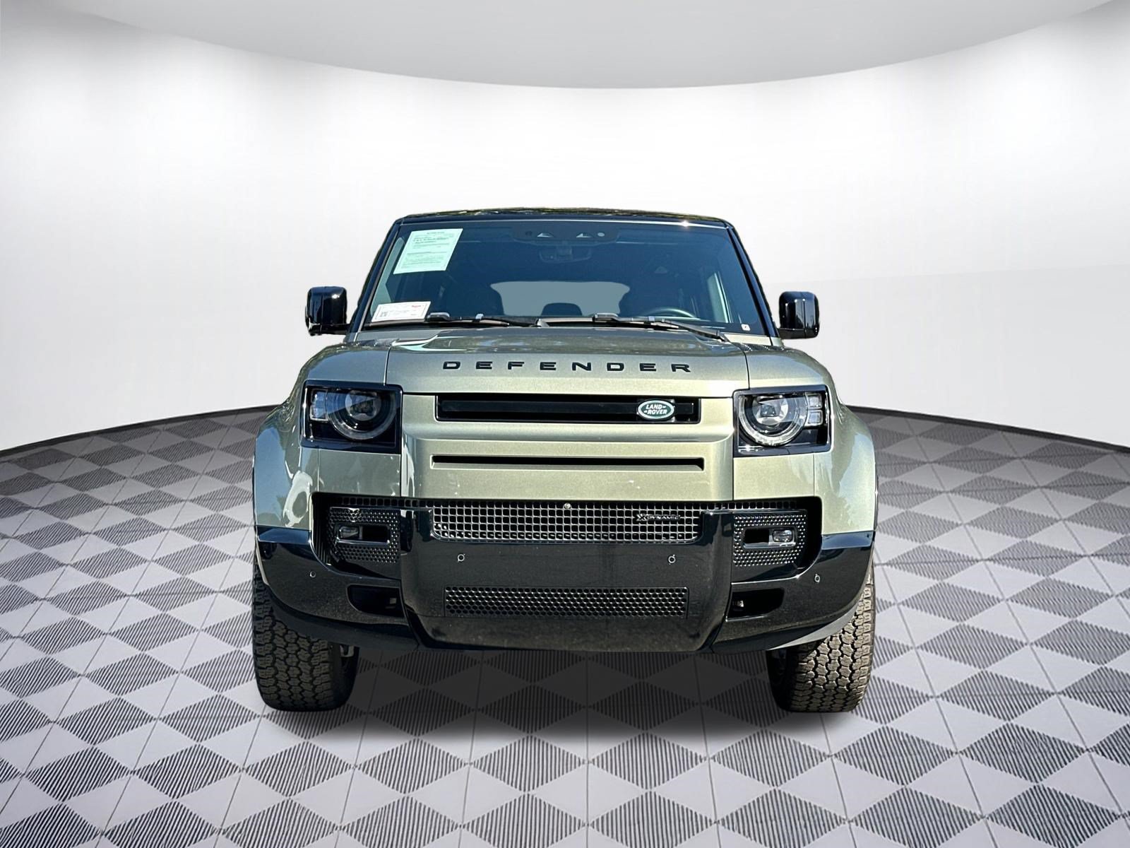 Used 2023 Land Rover Defender 110 X-Dynamic SE AWD/4WD image 6