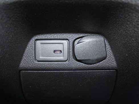 Used 2025 Mercedes-Benz Sprinter 2500 image 19