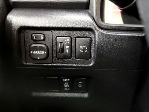 Certified 2024 Toyota 4Runner TRD Off-Road image 31