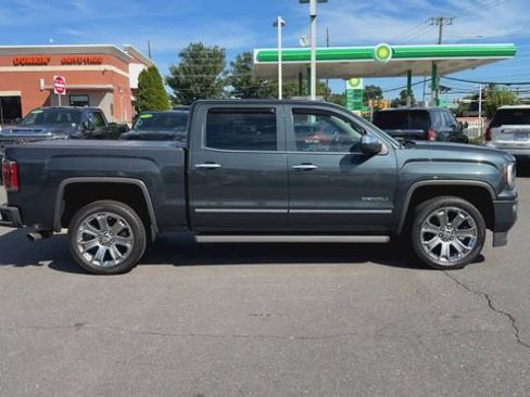 Used 2018 GMC Sierra 1500 Denali w/ Denali Ultimate Package AWD/4WD image 9
