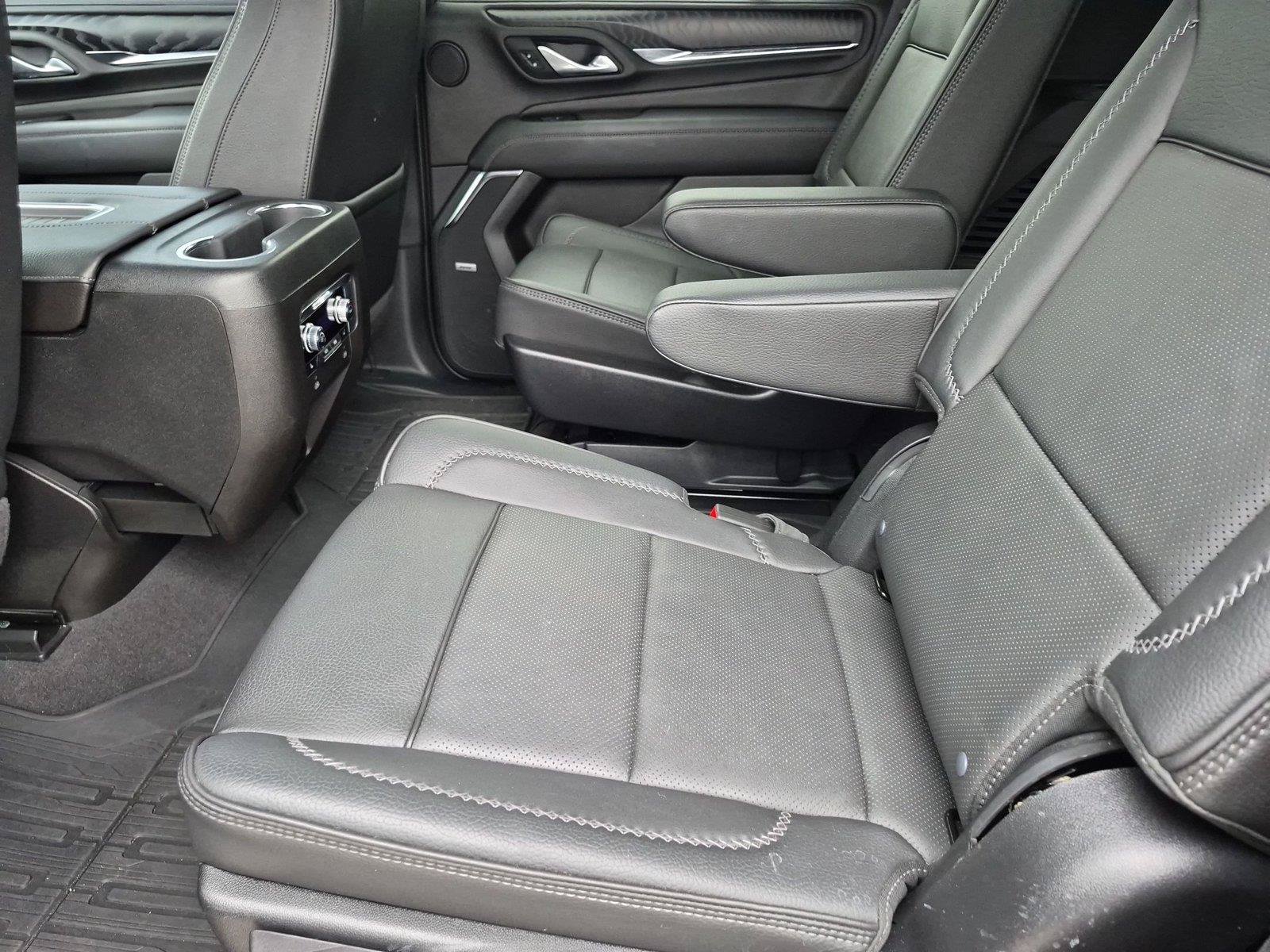 Used 2024 GMC Yukon Denali AWD/4WD image 31