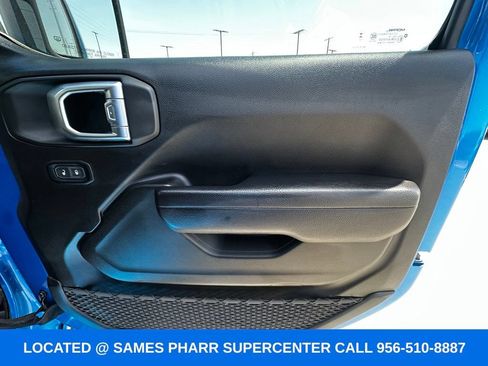 Used 2023 Jeep Gladiator Mojave w/ Cold Weather Group AWD/4WD image 31