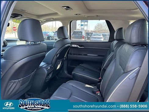 Used 2023 Hyundai Palisade Limited image 8