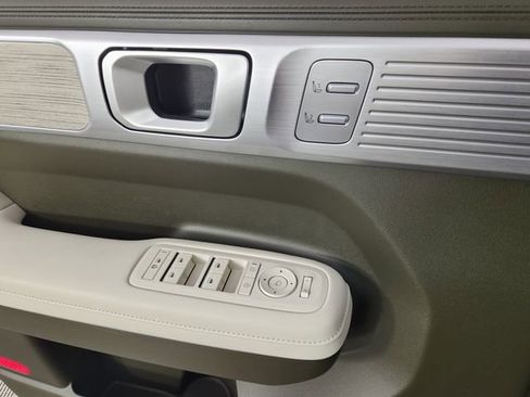 Certified 2024 Hyundai Santa Fe Calligraphy image 9