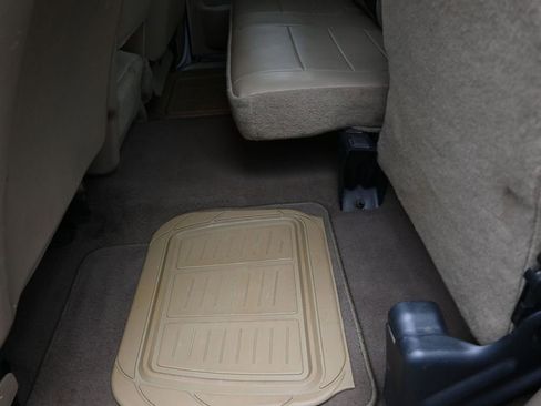 Used 2002 Ford F150 XLT image 16