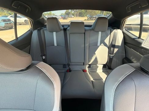 Used 2025 Toyota Camry SE FWD image 23