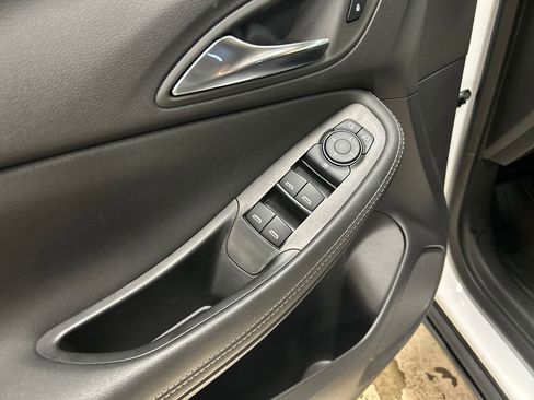 Certified 2024 Buick Encore GX Preferred w/ Comfort Package AWD/4WD image 12