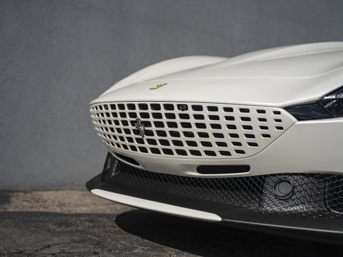 Certified 2025 Ferrari Roma Spider image 18