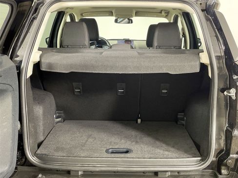 Used 2021 Ford EcoSport SE image 24