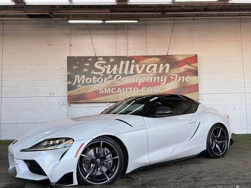 Used 2022 Toyota Supra image 3