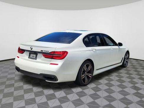 Used 2018 BMW 750i RWD image 4
