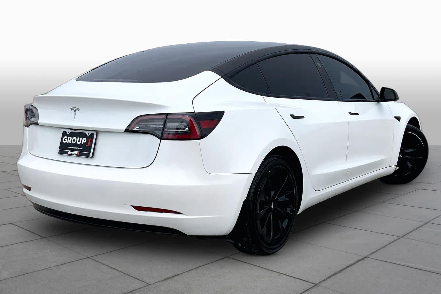 Used 2023 Tesla Model 3 Standard Range RWD image 12